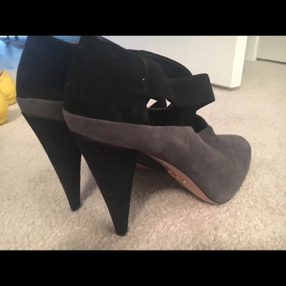 PRADA black and gray suede bootie, size 39 - Picture 5 of 5